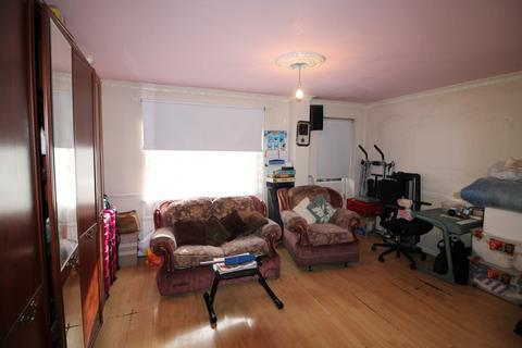 48 Exning Road, London, E16 4ND