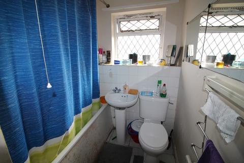 48 Exning Road, London, E16 4ND