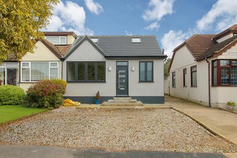 39 David Drive, Romford, RM3 0YA