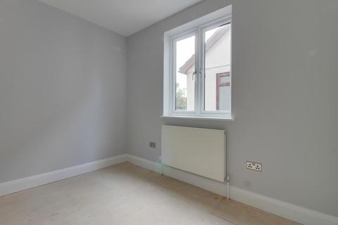 39 David Drive, Romford, RM3 0YA