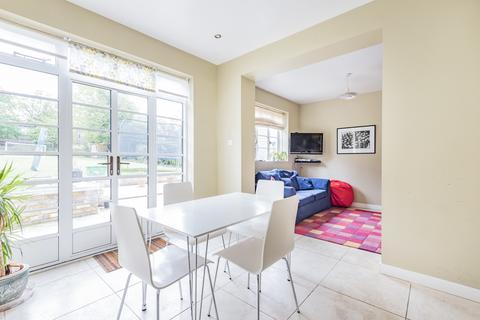 9 Kings Orchard, London, SE9 5TJ