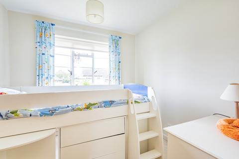 9 Kings Orchard, London, SE9 5TJ