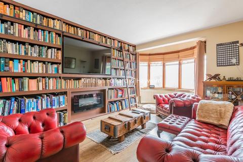 79 Addington Road, West Wickham, BR4 9BG