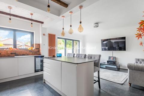 79 Addington Road, West Wickham, BR4 9BG