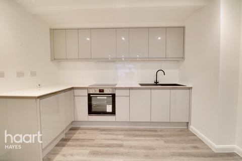 12 Willow Tree Lane, Hayes, UB4 9BB