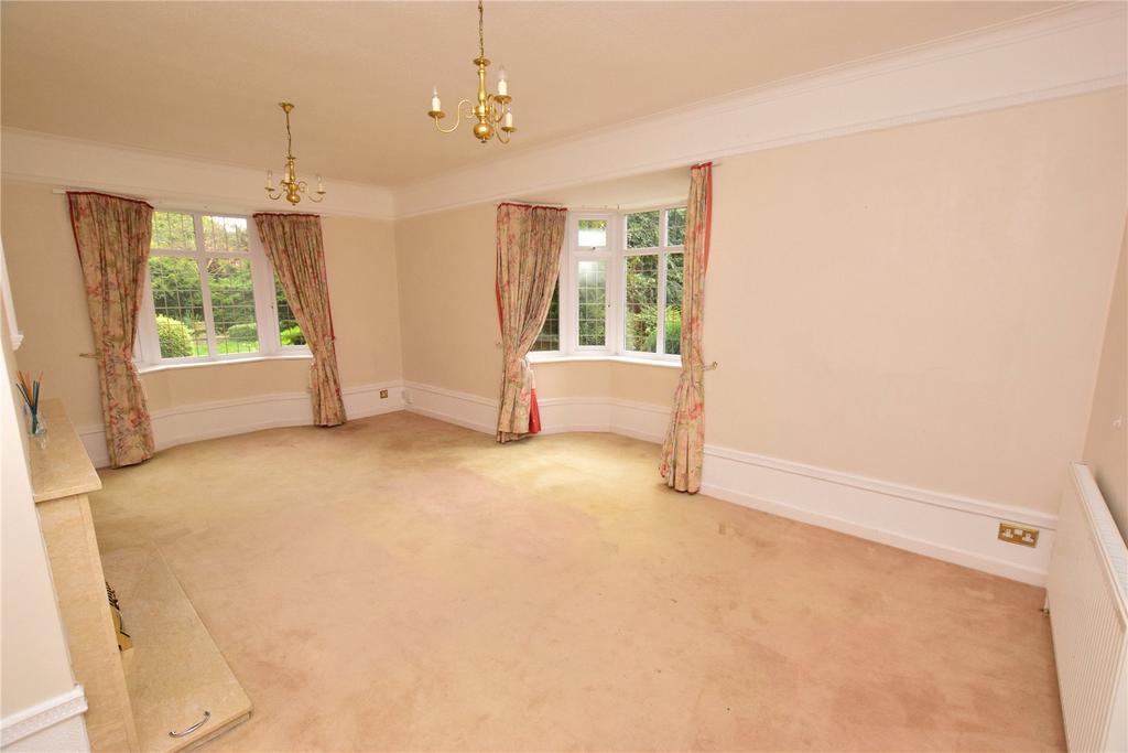 Living Room (3)