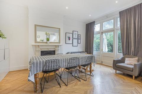 13 Downs Road, Beckenham, BR3 5JY