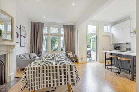 13 Downs Road, Beckenham, BR3 5JY