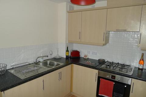 2 bedroom apartment to rent, Inverkip Walk, Wolverhampton