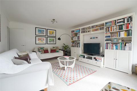 21 Greyladies Gardens, London, SE10 8AU