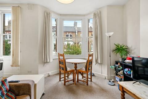 2 bedroom flat to rent, Hormead Road, Maida Hill W9