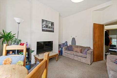 2 bedroom flat to rent, Hormead Road, Maida Hill W9