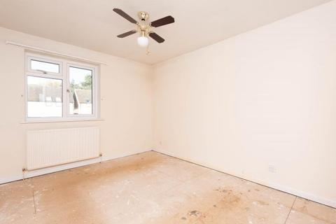 46 Campden Close, Witney, OX28 5YH