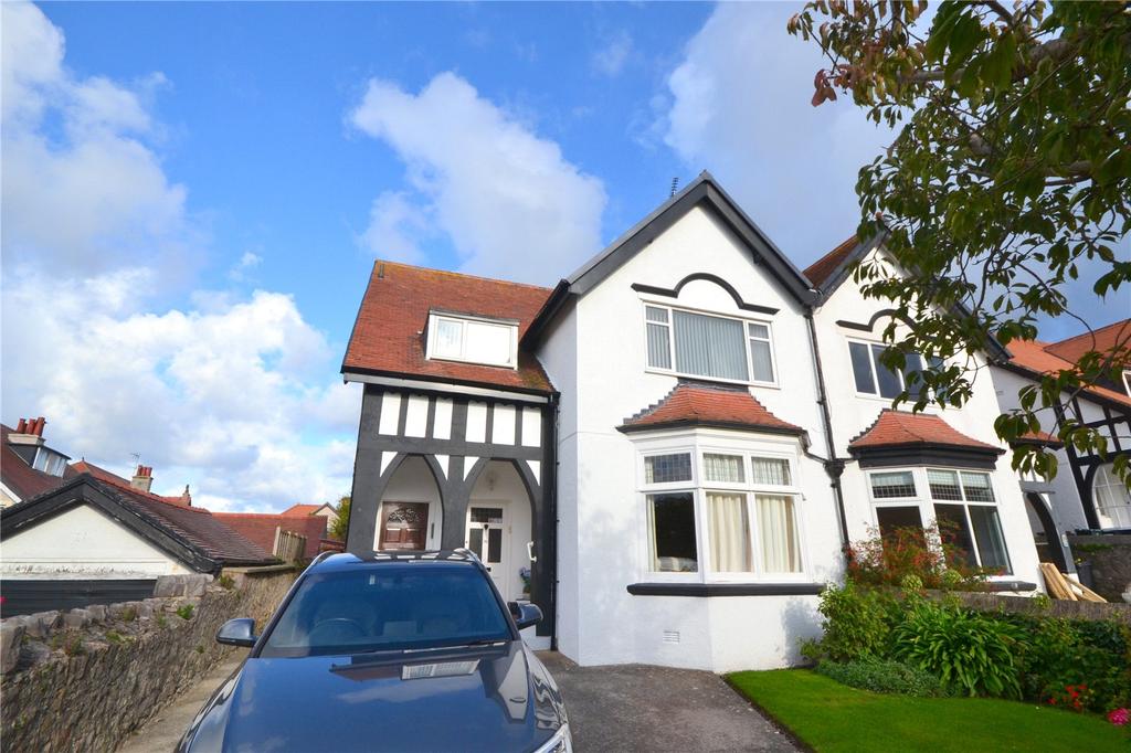 Roumania Crescent, Craig Y Don, Llandudno, LL30 3 bed £170,000