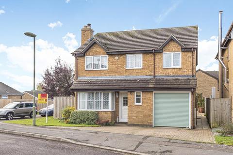 17 Garner Close, Carterton, OX18 1GA