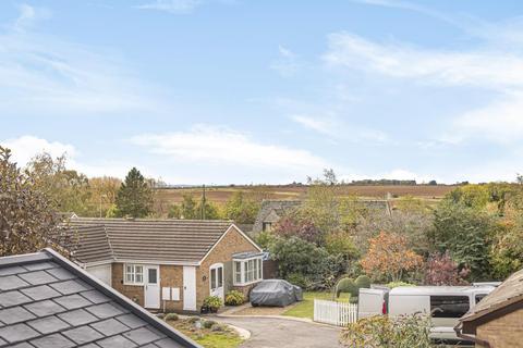 17 Garner Close, Carterton, OX18 1GA