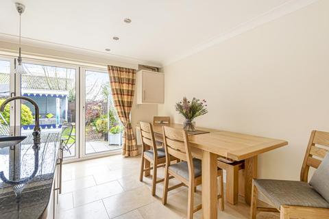 42 Compton Way, Witney, OX28 3AB