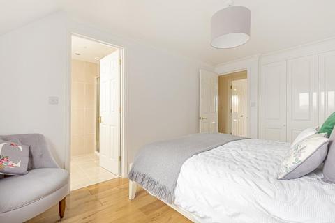 42 Compton Way, Witney, OX28 3AB