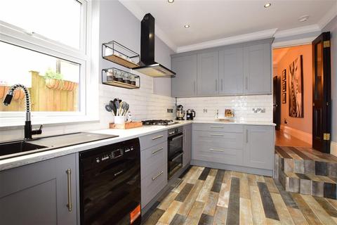 219 Carshalton Road, Carshalton, SM5 3PZ