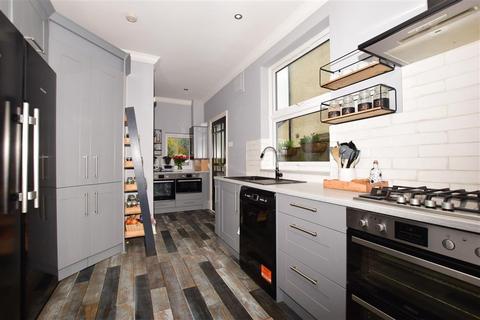 219 Carshalton Road, Carshalton, SM5 3PZ