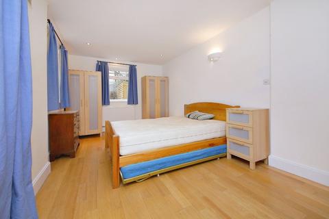 2 bedroom flat to rent, Hormead Road, Maida Hill W9
