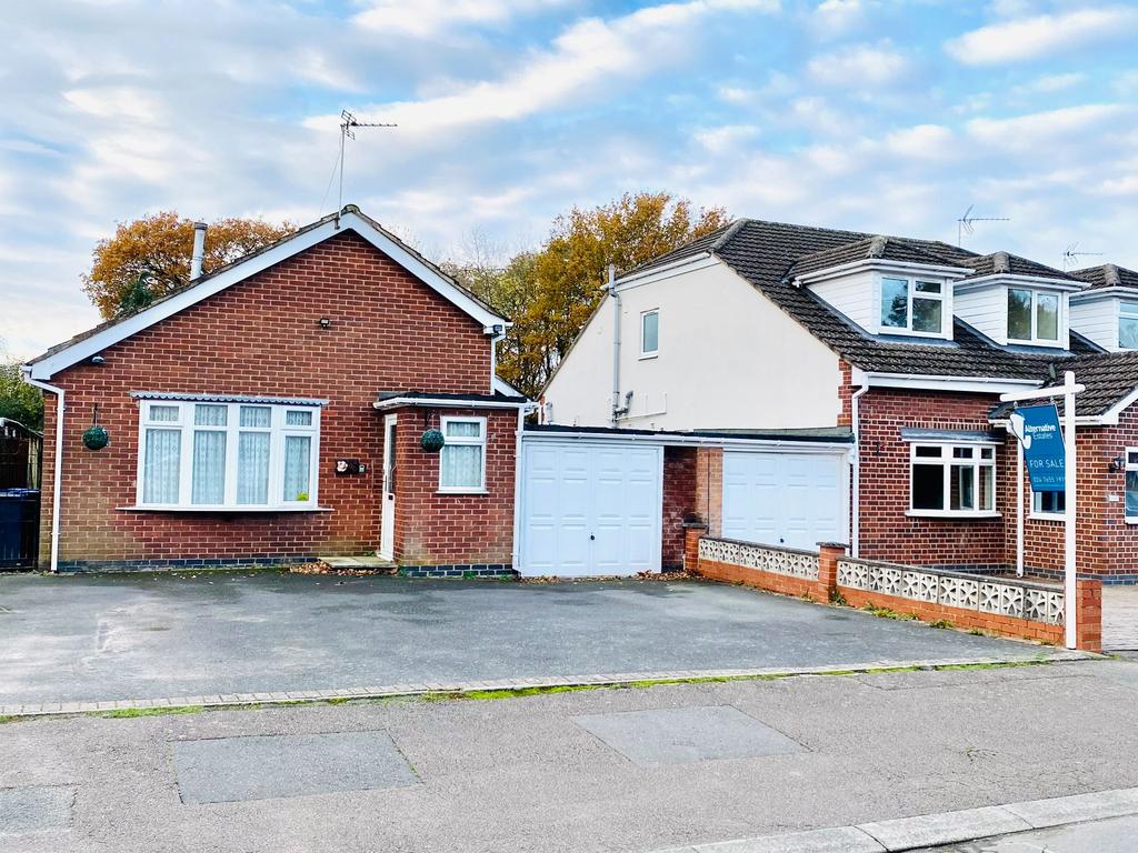 100a Heather Road, Binley Woods, Coventry, CV3 3 bed detached bungalow