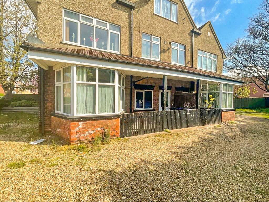 Heneage Road, Grimsby, NE Lincolnshire, DN32 6 bed detached house £