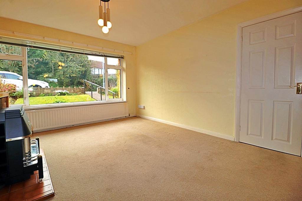 Drope Road, Ely, Cardiff, CF5 3 bed terraced house £200,000