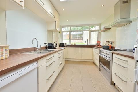 41 Waring Drive, Orpington, BR6 6DN