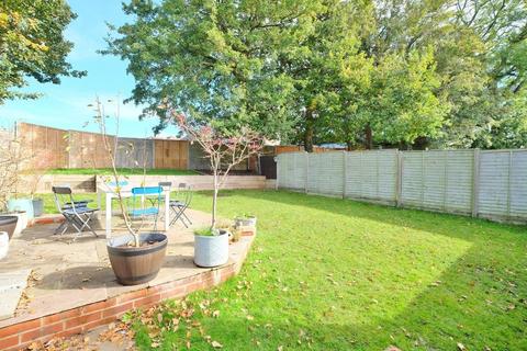 41 Waring Drive, Orpington, BR6 6DN