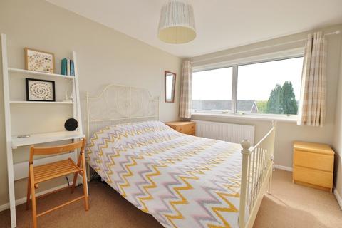 41 Waring Drive, Orpington, BR6 6DN