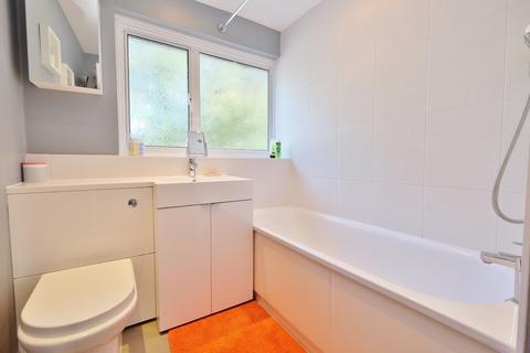 41 Waring Drive, Orpington, BR6 6DN