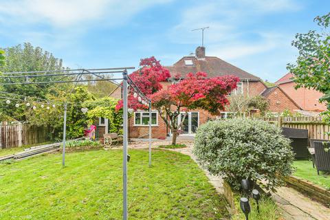 39 Lower Barn Road, Purley, CR8 1HZ