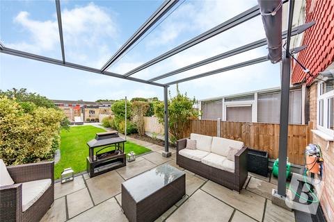 89 Woolmer Green, Basildon, SS15 5LP