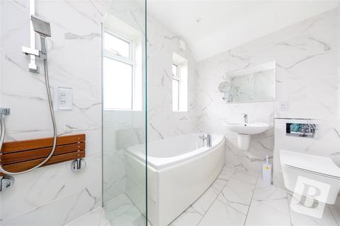 88 Springfield Gardens, Upminster, RM14 3ES