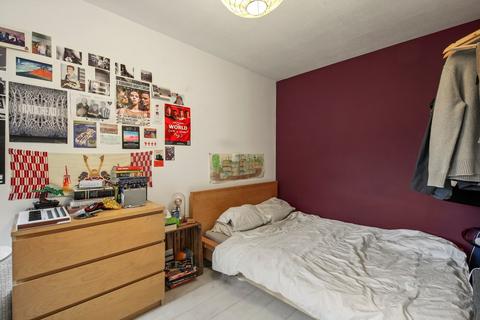 3 bedroom flat to rent, Harford House, Tavistock Crescent W11