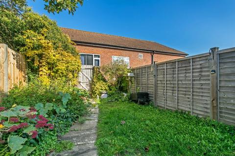 20 Blackthorn Close, South Wonston, Winchester, SO21 3BU