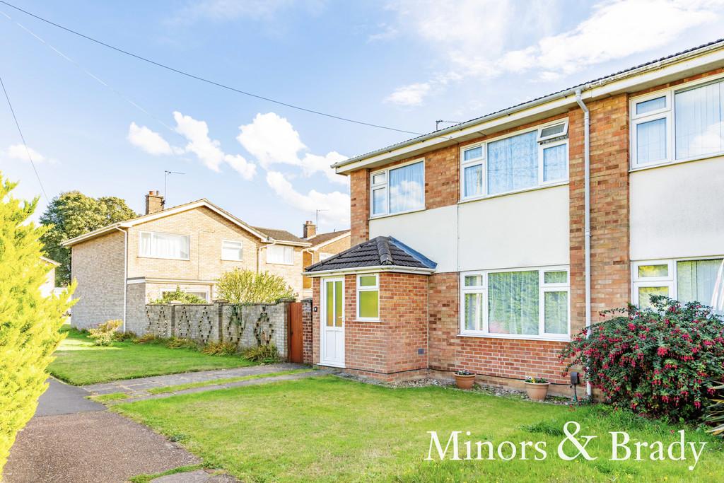 The Warren, Old Catton 3 bed semidetached house £220,000