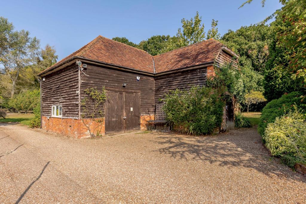 Barn/ Stables