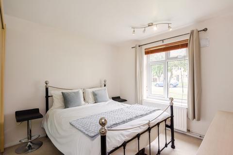 60 Fossway, York, YO31 8SL