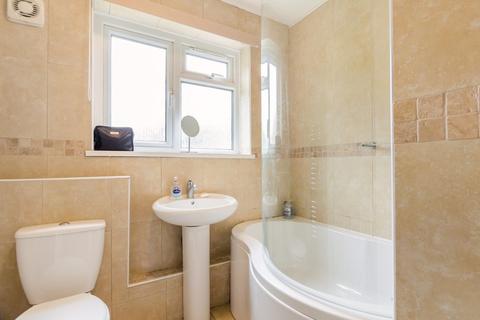 60 Fossway, York, YO31 8SL