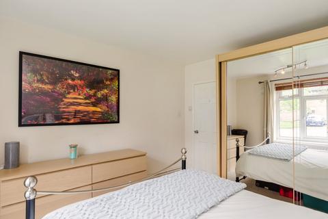 60 Fossway, York, YO31 8SL