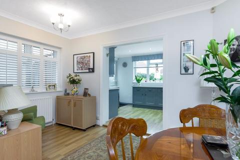 104 Brixham Road, Welling, DA16 1EJ