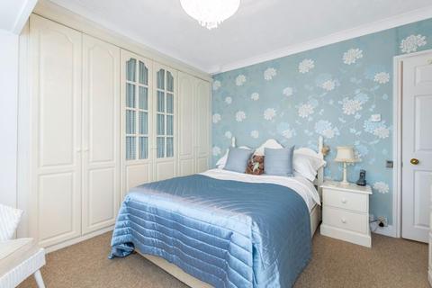 104 Brixham Road, Welling, DA16 1EJ