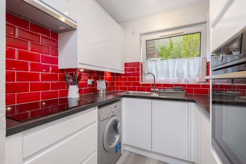 1, Hillsley Court, 8 Elm Road, Sidcup, DA14 6AB