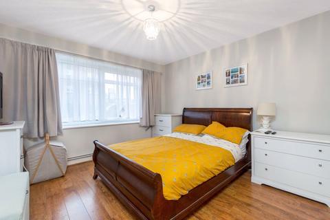 1, Hillsley Court, 8 Elm Road, Sidcup, DA14 6AB