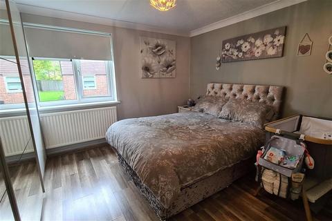 26 Farthings Close, London, E4 6JG
