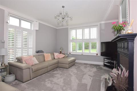 Chattenden Lodge Chattenden Lane, Chattenden, Rochester, ME3 8LF
