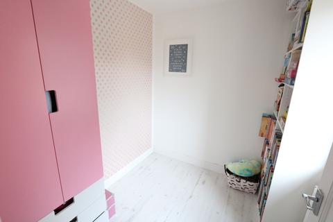 2 Hayes Close, Grays, RM20 4AX