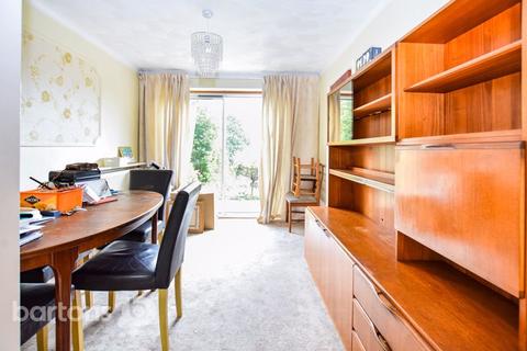 55 Hall Road, Rotherham, S60 2BW